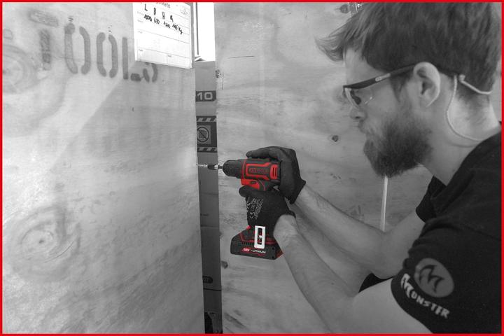 Actual product image KS Tools eMONSTER brushless cordless drill and screwdriver set, 4 pcs| 18 volt, 2 batteries and charger (Rechargeable battery operated)