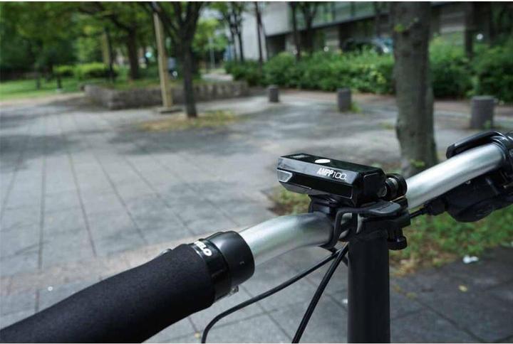 Actual product image CatEye Ampp 100 Avant (149 lm)
