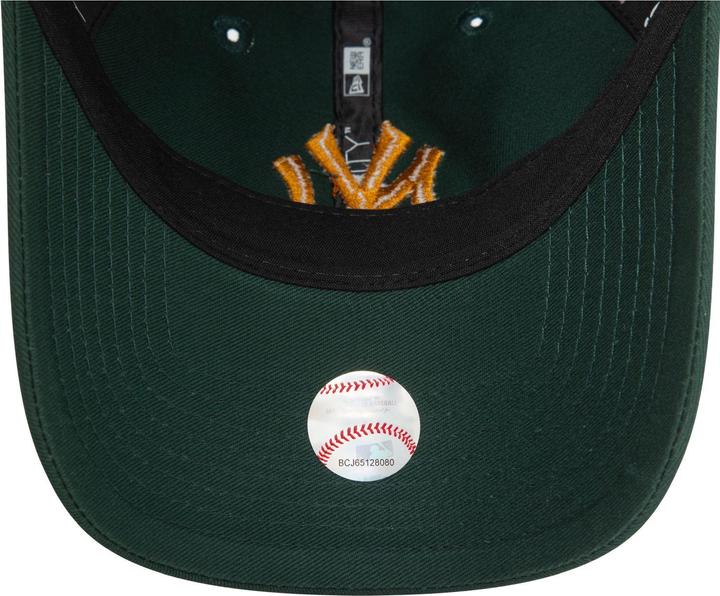 Actual product image New Era 9Forty Strapback Cap - New York Yankees Forest Green