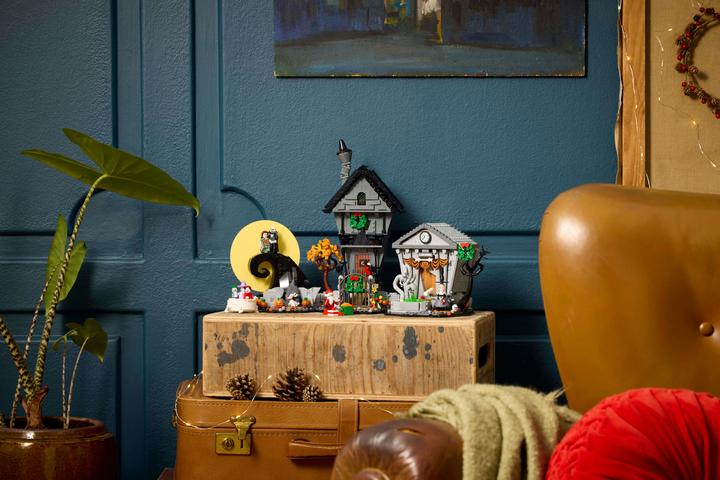 Image du produit LEGO Nightmare Before Christmas (21351, LEGO Ideas, LEGO difficiles à trouver)