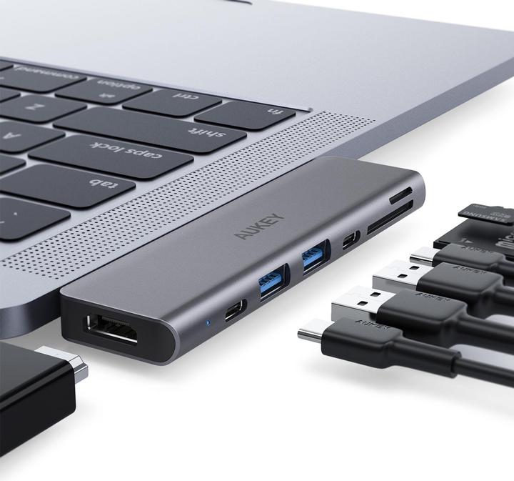 Actual product image Aukey CB-C76 (USB-C, 7 Ports)