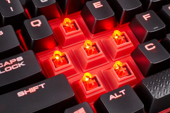 Image du produit Corsair K68 Red Led (CH, Filaire)