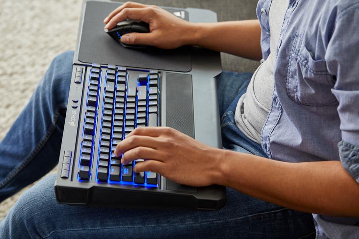Actual product image Corsair K63 Lapboard