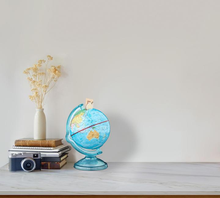 Actual product image Relaxdays Money Box Globe (14 x 16.5 x 14 cm)