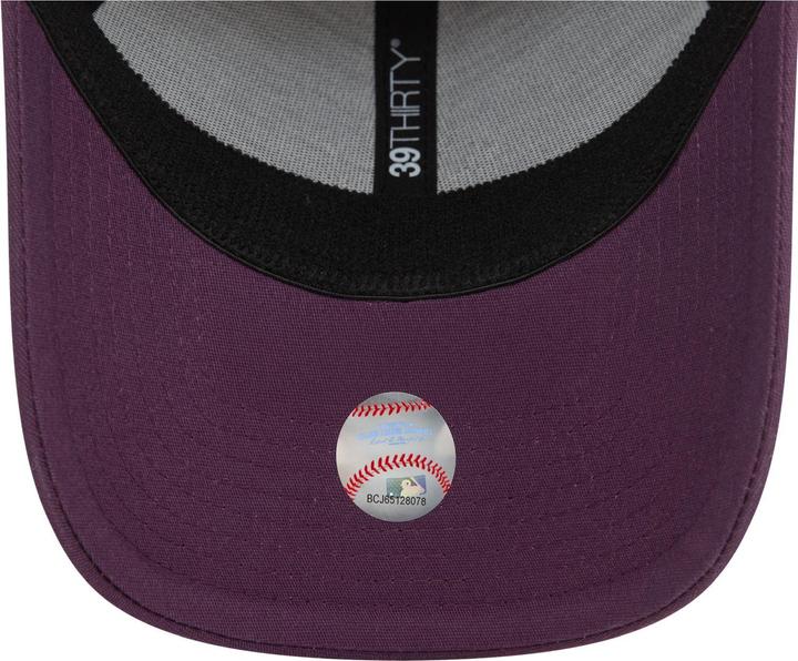 Produktbild New Era 39Thirty Stretch Cap New York Yankees purple - M/L (M/L)