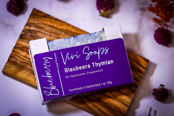 Actual product image Vivi Soaps Blueberry - thyme goat's milk soap (Hard soap)