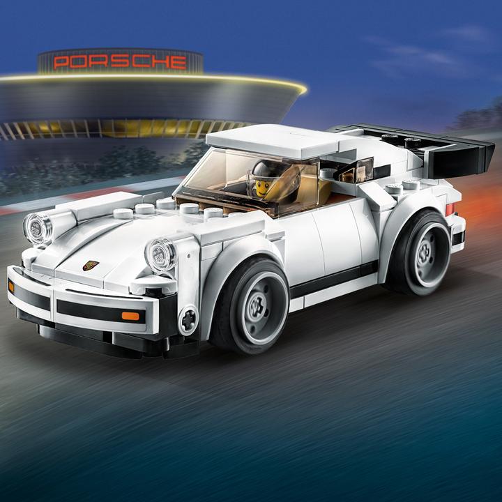 Actual product image LEGO 1974 Porsche 911 Turbo 3.0 (75895, LEGO Speed Champions)