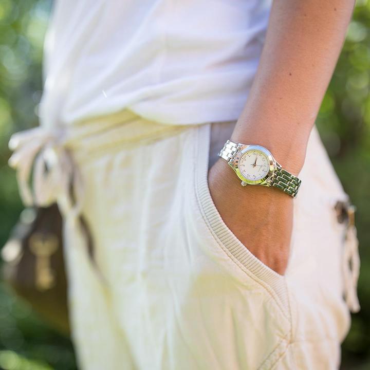Image du produit M Watch Mondaine Lady Chic (Montre analogique, Swiss Made, 24 mm)