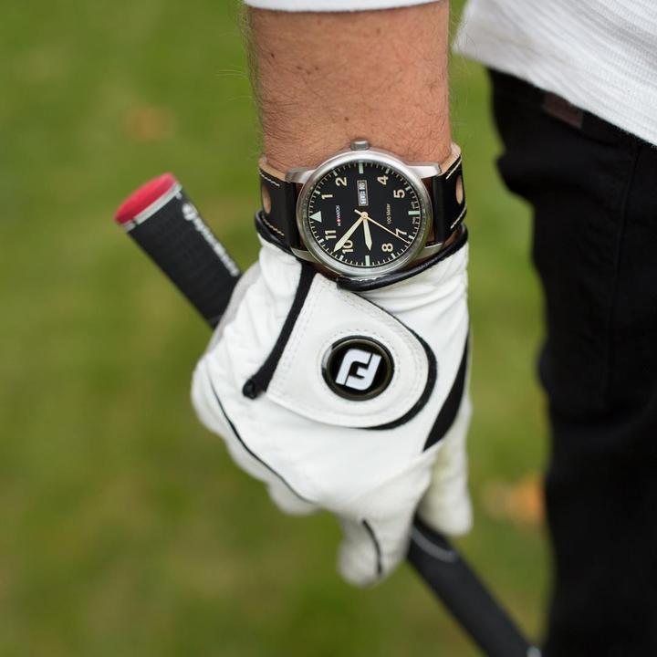 Immagine prodotto M Watch Mondaine Aero (Orologio da polso analogico, Fatto in Svizzera, 45 mm)