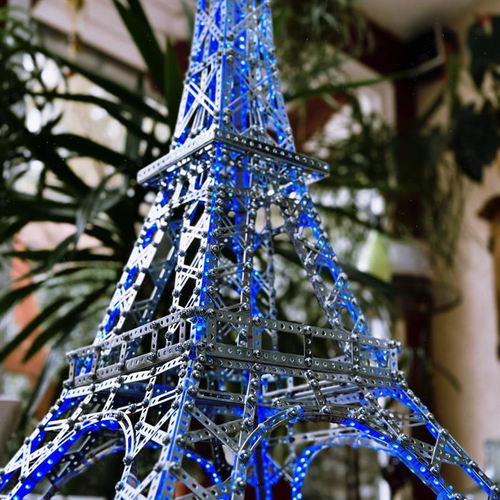 Actual product image Eitech Eiffel Tower Deluxe