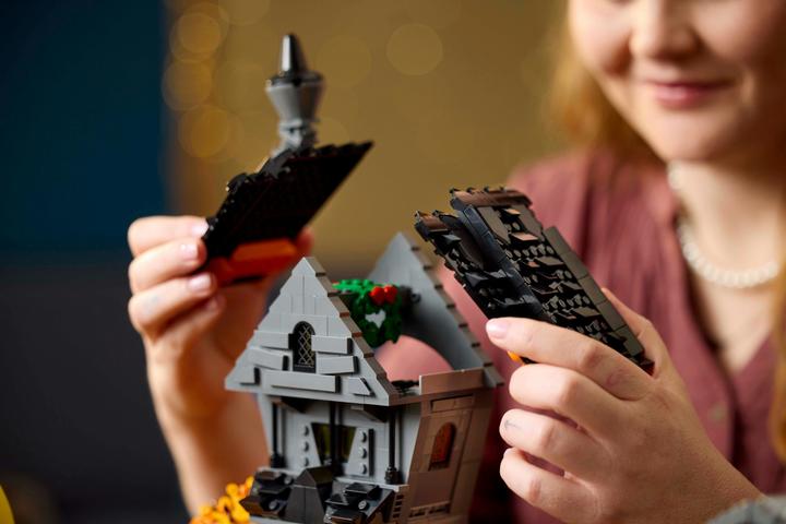 Image du produit LEGO Nightmare Before Christmas (21351, LEGO Ideas, LEGO difficiles à trouver)