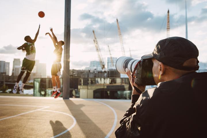 Produktbild Canon EOS R1 (24.20 Mpx, Vollformat)