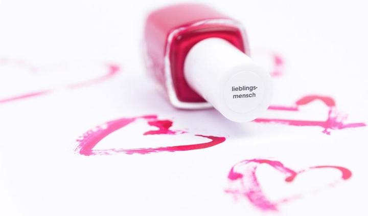 Actual product image Essie Nail polish (515 Favourite person, Colour paint)