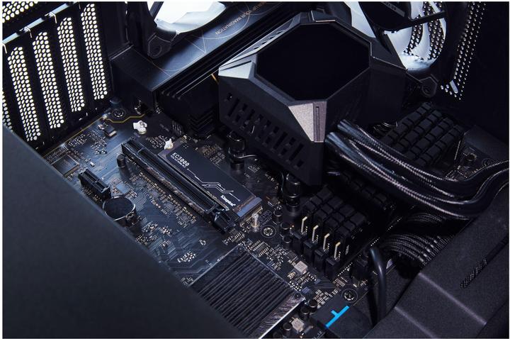 Immagine prodotto Kingston KC3000 (4096 GB, M.2 2280)