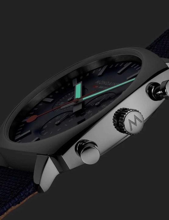 Produktbild Mondaine Grand Cushion (Chronograph, 41 mm)