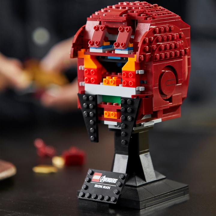 Actual product image LEGO Iron Man's helmet (76165, LEGO Marvel)
