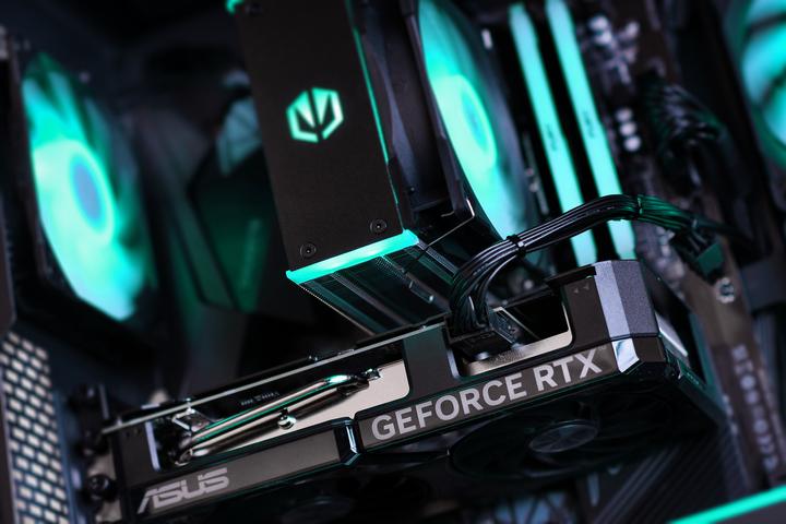 Image du produit Actina 5901443416418 (AMD Ryzen 5 7600X, 32 Go, 1000 Go, GeForce RTX 5070)