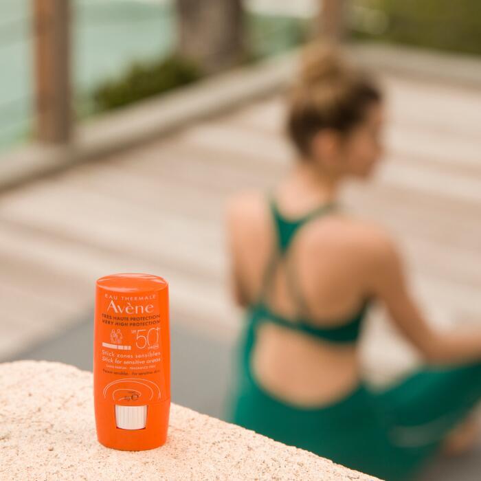 Actual product image Avène Sun stick for sensitive skin areas (Sun cream face, SPF 50, 8 ml, 8 g)