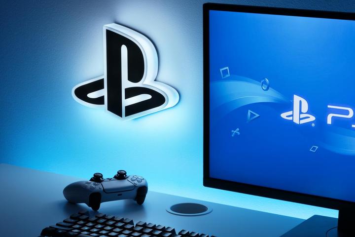 Actual product image Paladone Products Playstation Logo Light (Playstation Classic)