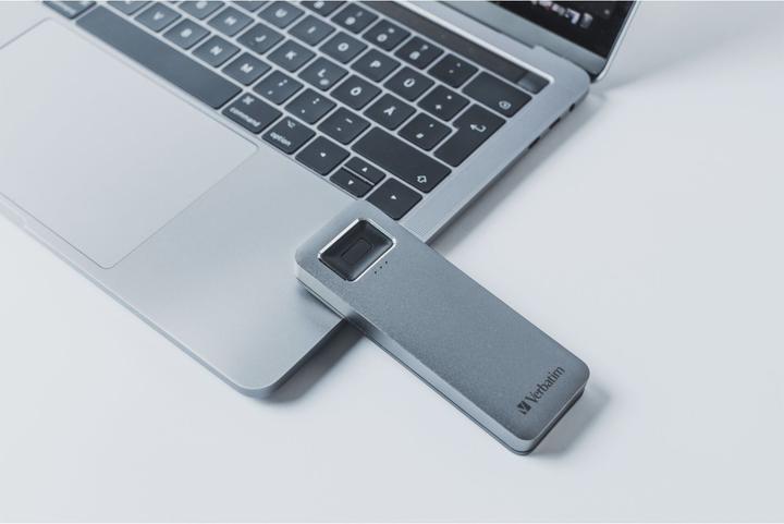 Image du produit Verbatim Fingerprint Secure SSD USB 3.2 Gen 1 USB-C 1TB (1000 Go)