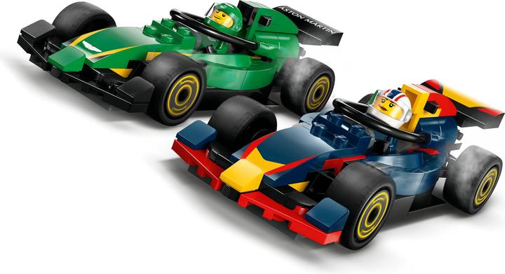 Produktbild LEGO F1 Transporter mit RB20 & AMR24 F1 Rennautos (60445, LEGO City)