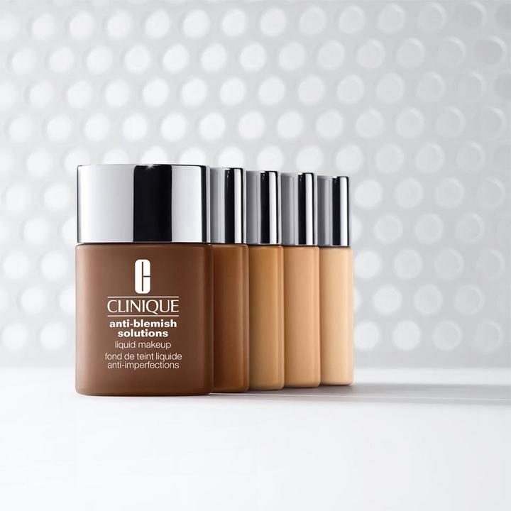Produktbild Clinique Anti-Blemish Solutions (CN 52 Neutral)