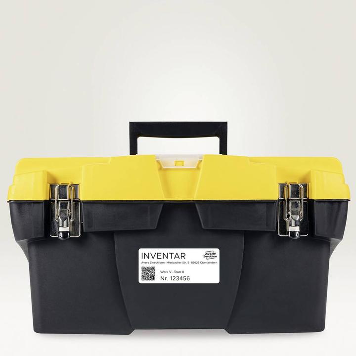 Actual product image Avery Roll labels