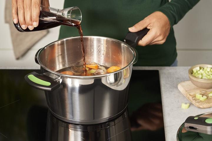 Produktbild Fissler vitaquick green 22cm Schnellkochtopf 6l (22 cm, Dampfkochtopf)