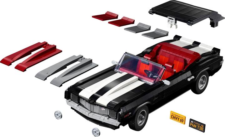Actual product image LEGO Chevrolet Camaro Z28 (10304, LEGO Rare Sets)