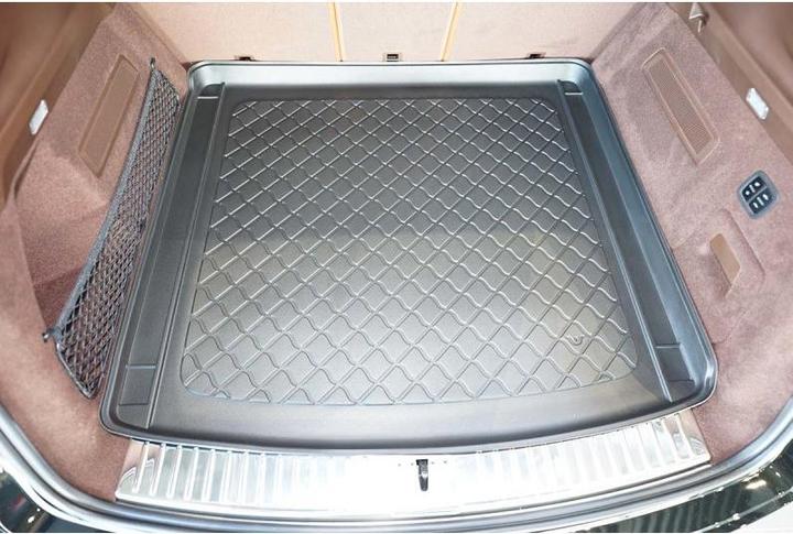Actual product image Aristar Boot liner for Porsche Cayenne III E-Hybrid from 2018