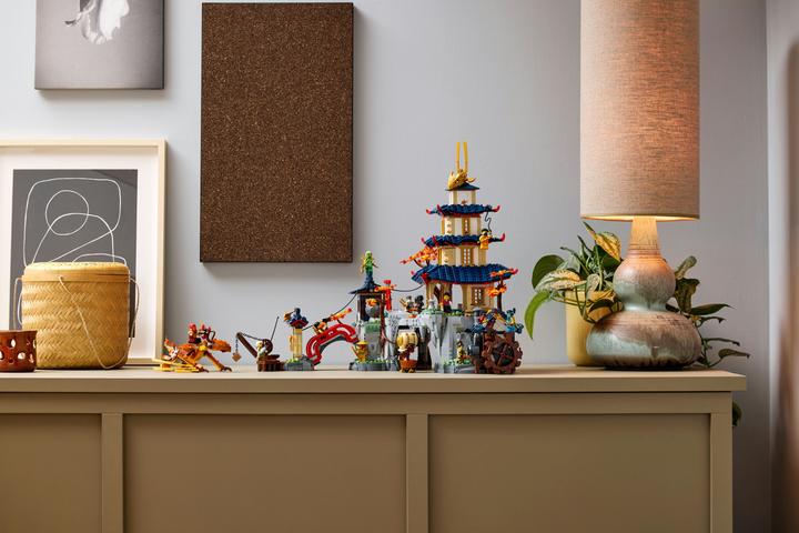Actual product image LEGO Tournament temple city (71814, LEGO Ninjago, LEGO Rare Sets)