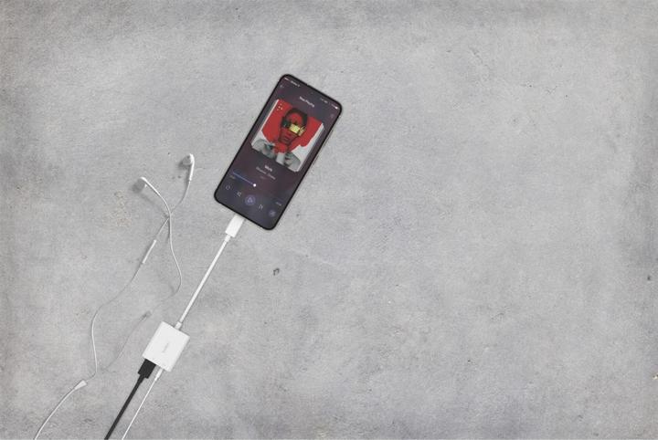 Produktbild Belkin RockStar Adapter (3.5mm Buchse, USB Typ C)