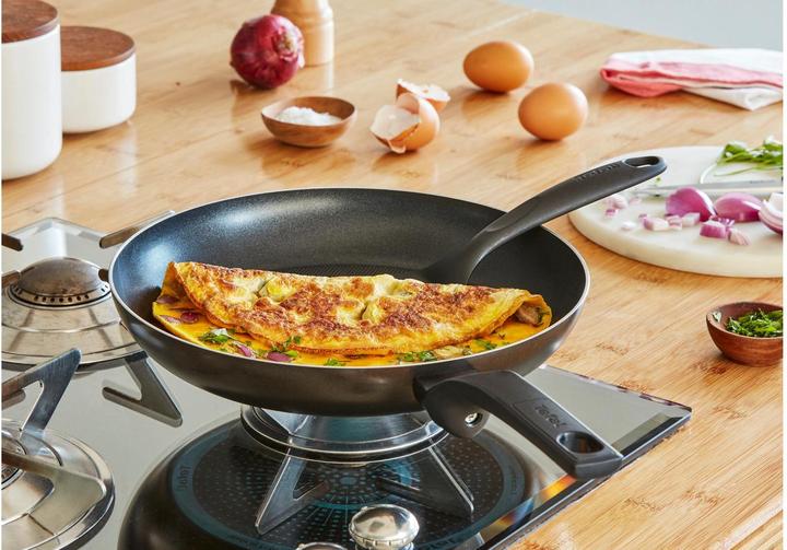 Actual product image Tefal Easy Cook & Clean pan 28 cm (28 cm, Frying pan, Aluminium)