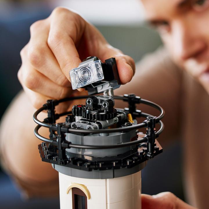 Actual product image LEGO Motorised lighthouse (21335, LEGO Ideas, LEGO Rare Sets)