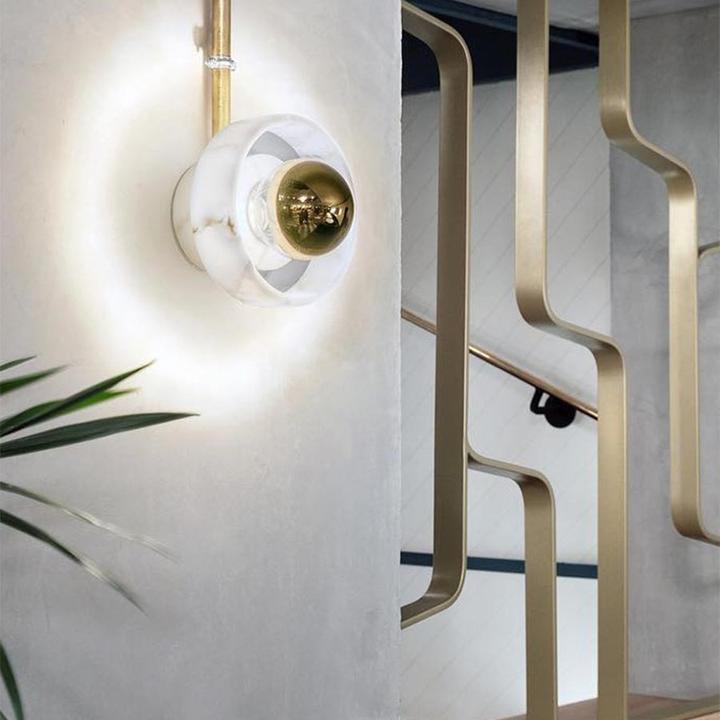 Tom Dixon Stone Wandleuchte White/Gold (360 lm)