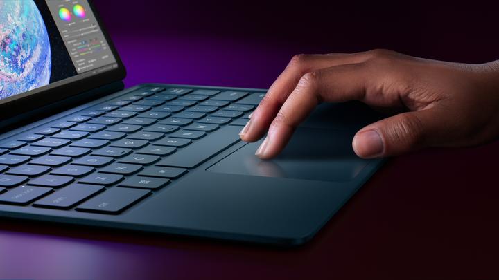 Image du produit Lenovo Plus (WLAN uniquement, 12.70", 256 Go, Sarcelle de marée)