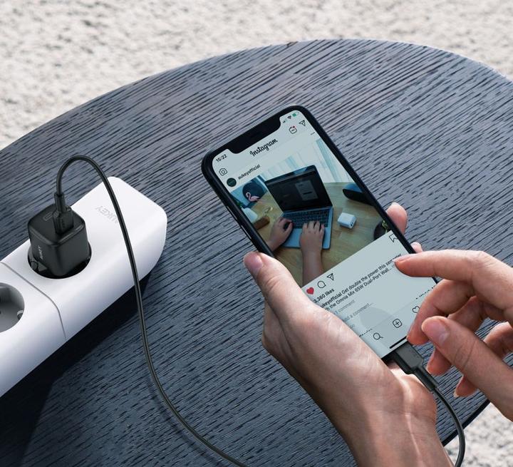 Actual product image Aukey AUEKY PA-B1 Swift mains charger 1x USB-C Power Delivery 3.0 20W (20 W)