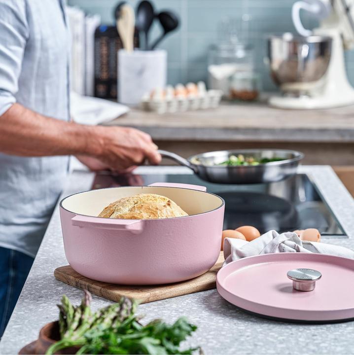 Actual product image KitchenAid braadpan enamel 22cm - dried rose - limited edition (26 cm, Casserole + Stewpot, Cast iron)