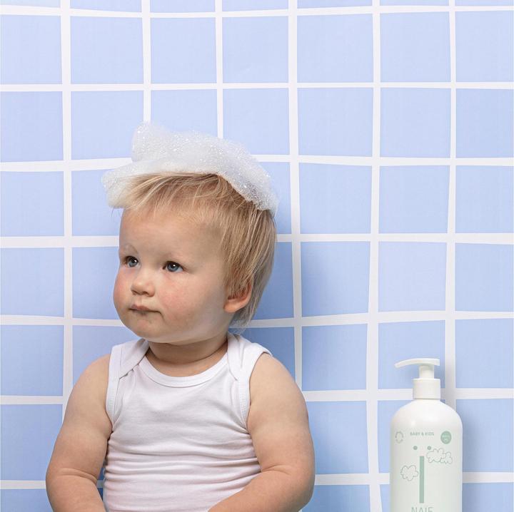 Actual product image Naïf Baby & Kids Nourishing Shampoo