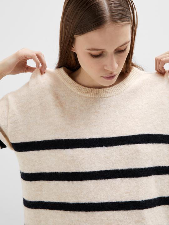 Actual product image Selected Femme Short sleeve knitted top (3XL)