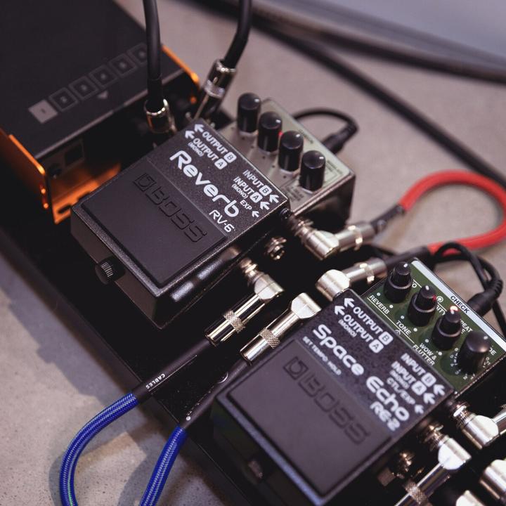Produktbild Adam Hall 4 STAR IRR 0090 SET - Pedalboard Patchkabel | 5er Set ® Winkelklinke TS | 0,9 m (0.90 m)
