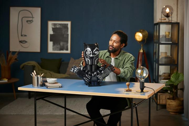 Actual product image LEGO Black Panther (76215, LEGO Marvel, LEGO Rare Sets)