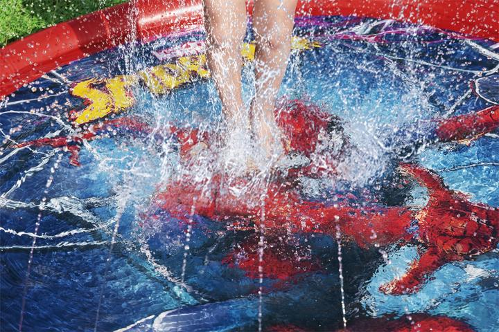 Immagine prodotto Bestway Tappeto gonfiabile per piscina con fontana Spider-Man 165 cm 98792
