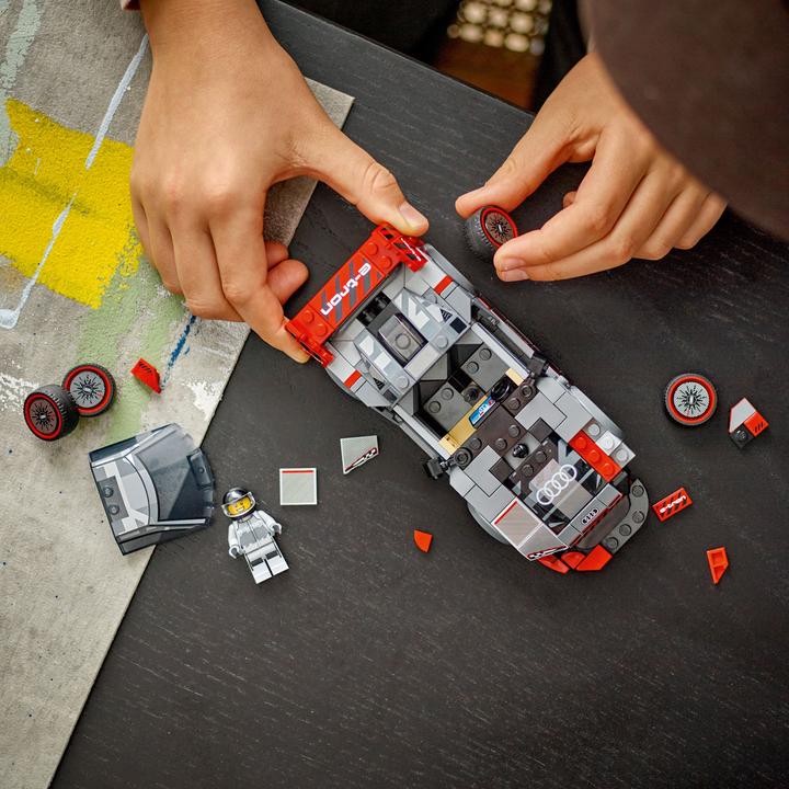 Produktbild LEGO Audi S1 e-tron quattro Rennwagen (76921, LEGO Speed Champions)