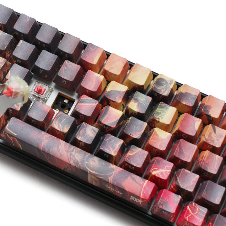 Image du produit Ducky x Doom One 3 SF Clavier de jeu, RGB LED - MX-Silent-Red (DE, Filaire)