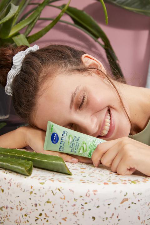 Immagine prodotto NIVEA Scrub al riso con aloe vera biologica (Esfoliazione, 75 ml)