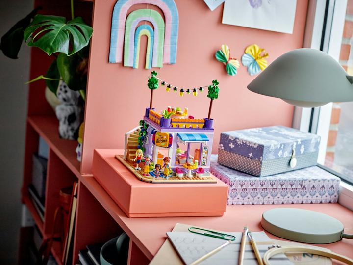 Produktbild LEGO Heartlake City Gemeinschaftsküche (41747, LEGO Friends)
