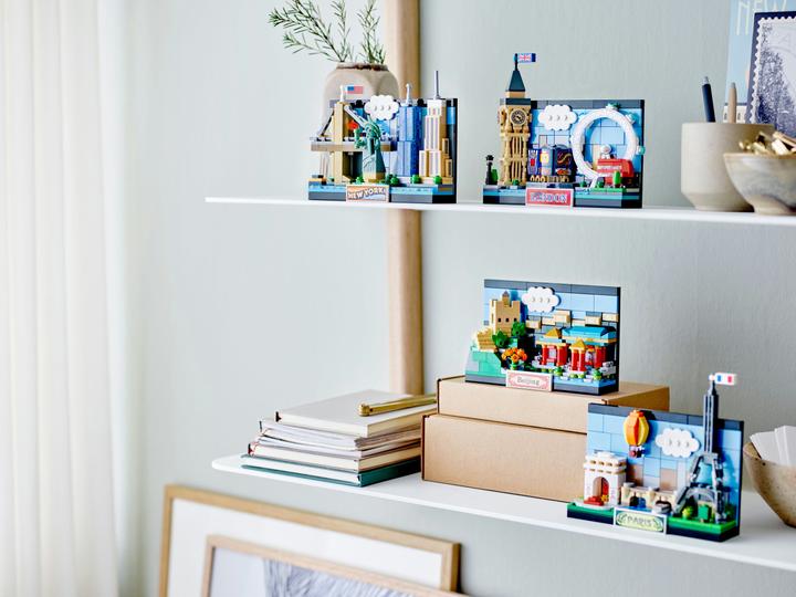 Image du produit LEGO Carte postale Creator de Paris (40568, LEGO Creator 3-in-1)