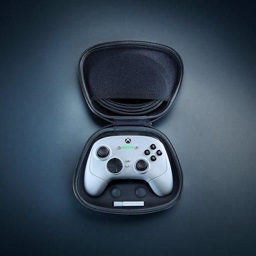 Produktbild Razer Wolverine V3 Pro (PC)