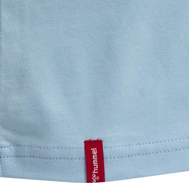 Actual product image hummel Hmlred Basic T-Shirt S/S (S)
